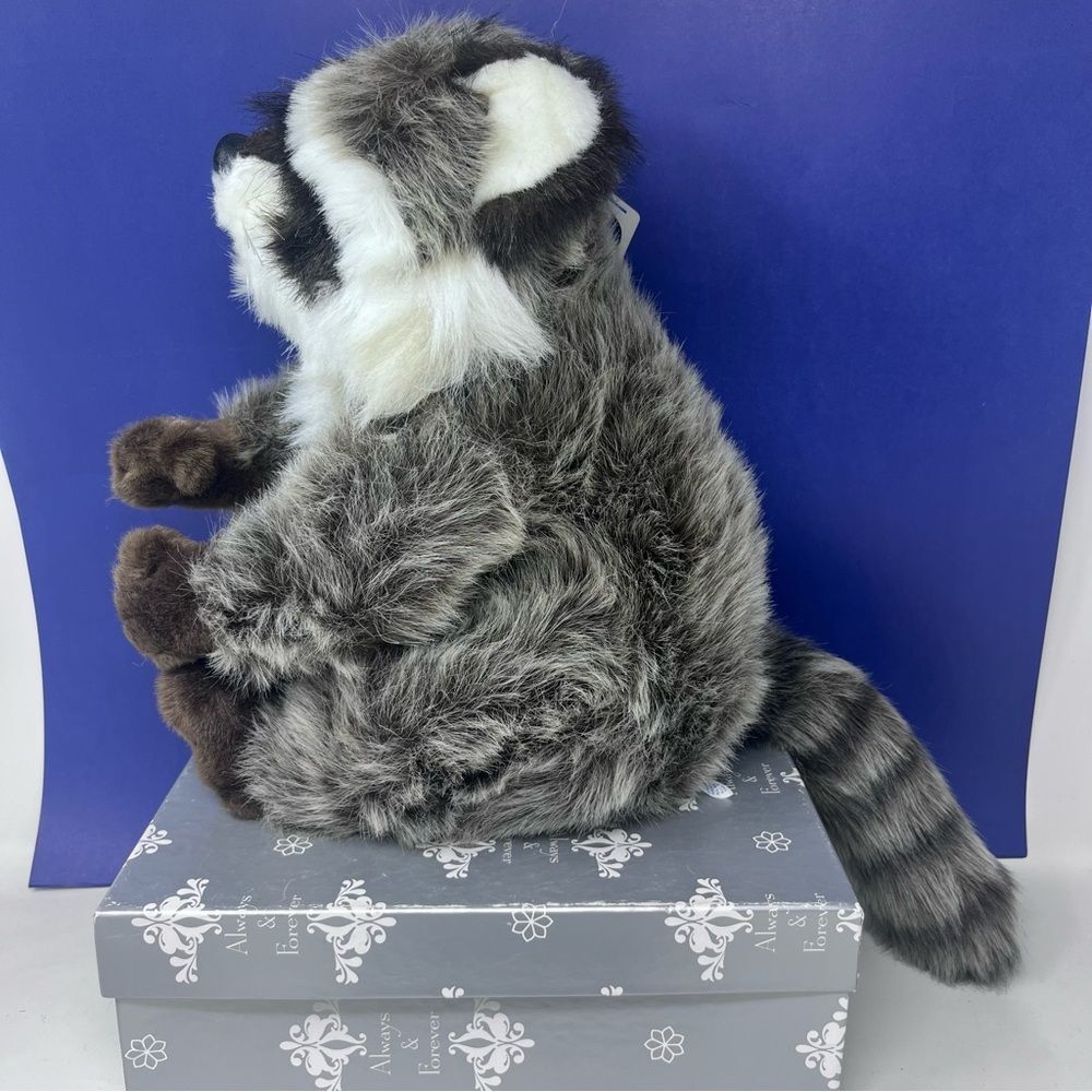 LA-Z-BOY 12” Raccoon Promotional Plush NWT - Picture 3 of 10